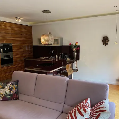 Apartment Comewa *