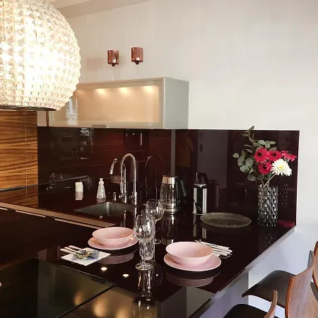 Comewa * Βαρσοβία